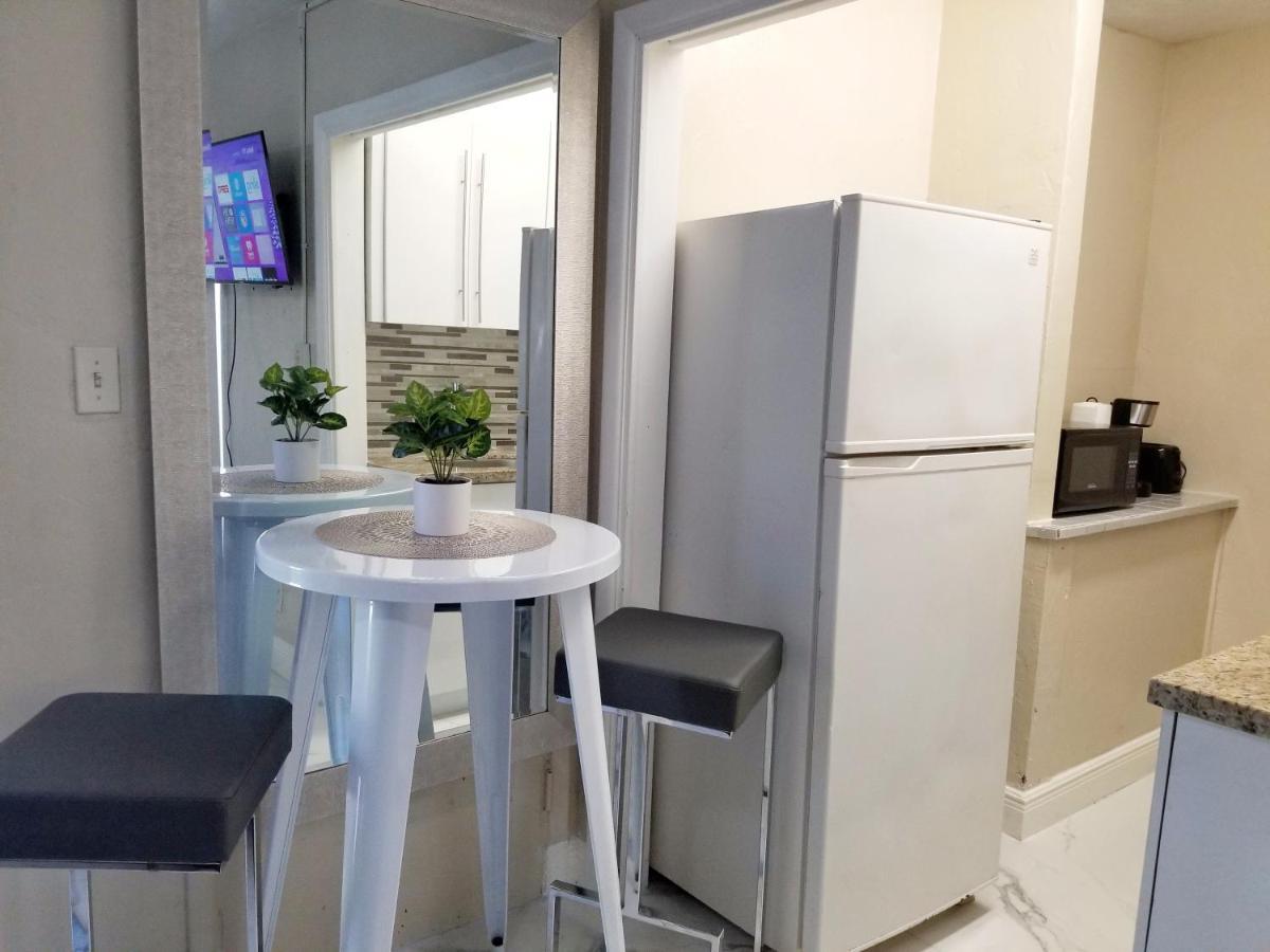 Glam Private Studio 4 Miles From Beach Hollywood Exterior foto